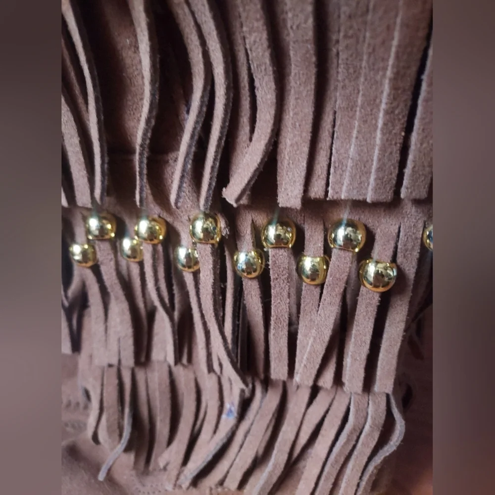 Minnetonka Boots - Picture 3 of 12